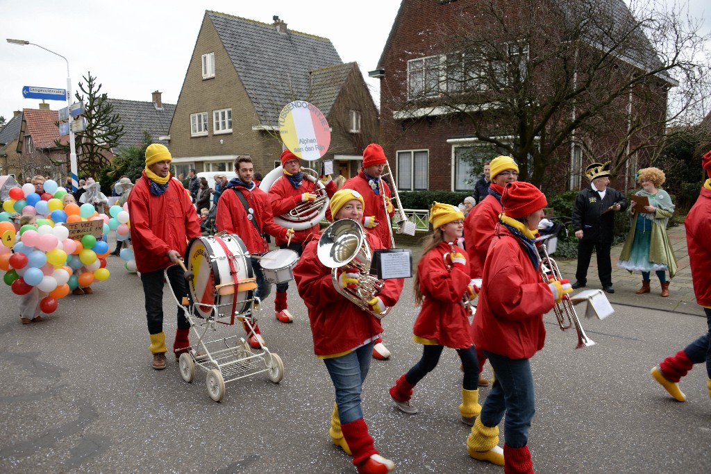 ../Images/Kinderoptocht 2016 042.jpg